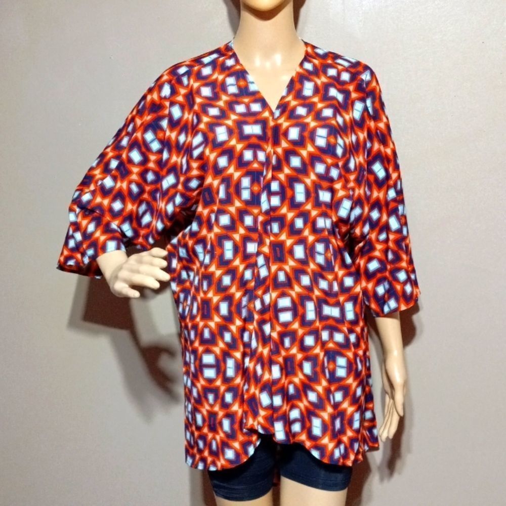 LuLaRoe polyester art deco wrap with sleeves, sz M